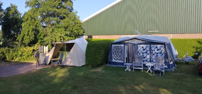 Zwoele zomeravond Zwoele zomeravond